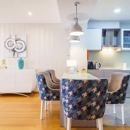 Guestready - Ocean-view Retreat In Apartamento Caniço