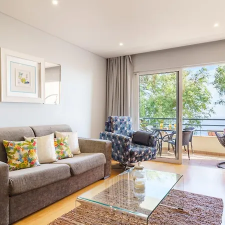 Guestready - Ocean-view Retreat In *