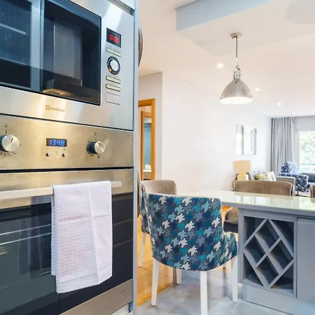 Guestready - Ocean-view Retreat In * Caniço