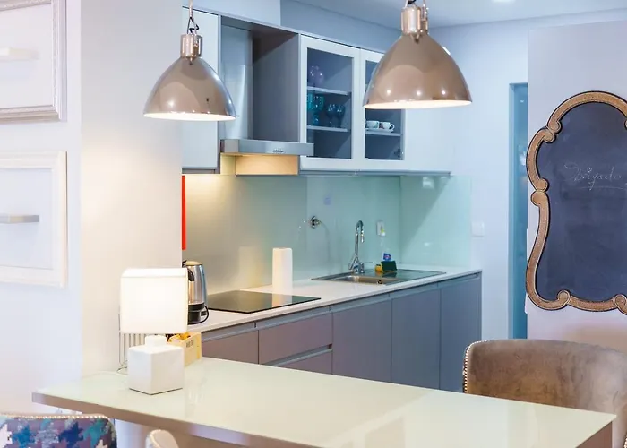 Guestready - Ocean-view Retreat In Apartament Caniço